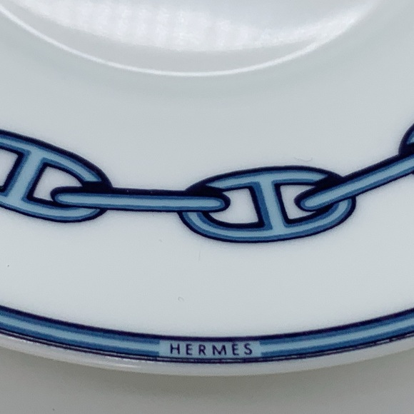 Hermes Chaine D'Ancre Blue and White Porcelain Cup and Saucer Set - Picture 11 of 13
